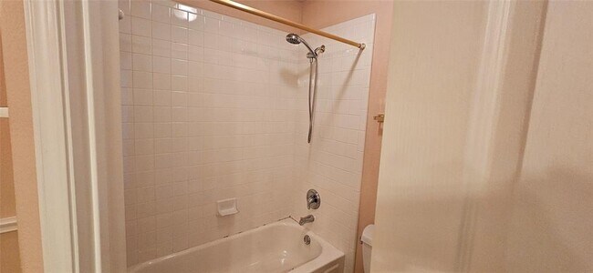 Building Photo - 9540 Aire Libre Dr