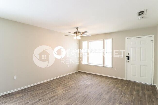 Building Photo - 3 Bedroom Pet-Friendly Home in EULESS, TX ...