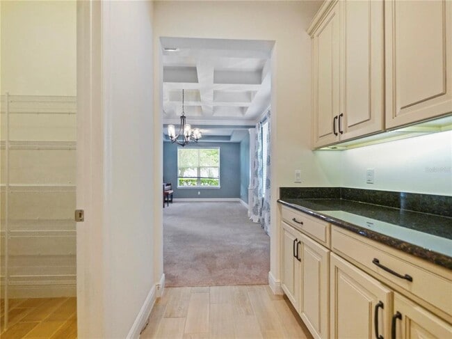 Building Photo - 4940 Palmetto Park Dr