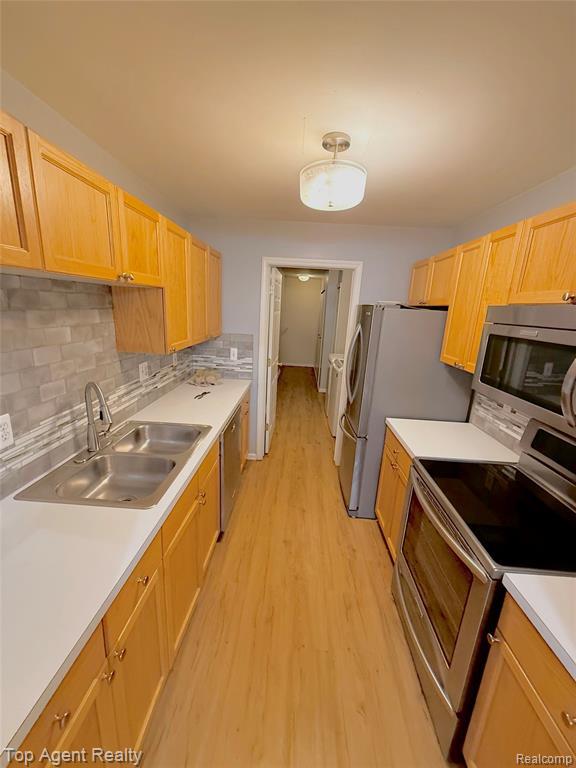 Building Photo - 44975 Marigold Dr