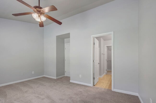 Building Photo - Beautiful Townhome in Antioch