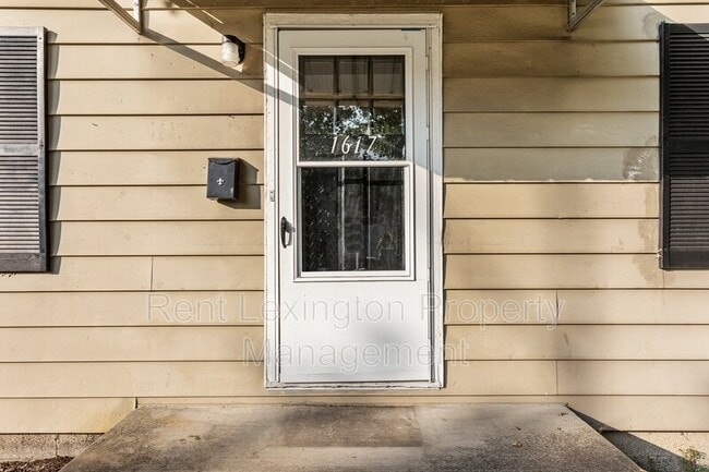 Building Photo - 1617 Liberty Rd