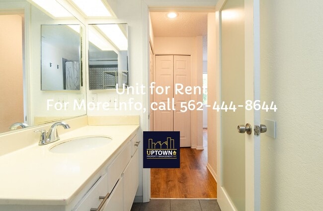 Building Photo - Townhome - 2 Bedrooms-2.5 Baths - Commerce