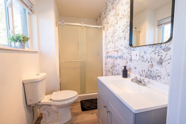 Building Photo - 13043 Mountain Crest Cir