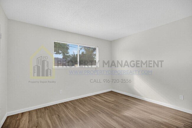 Building Photo - Arleta Ct