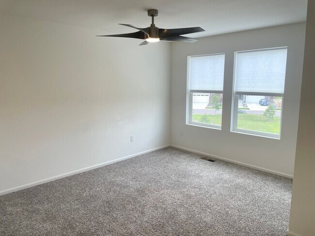 Building Photo - Beautiful 4bd 3.5 bath townhome for rent