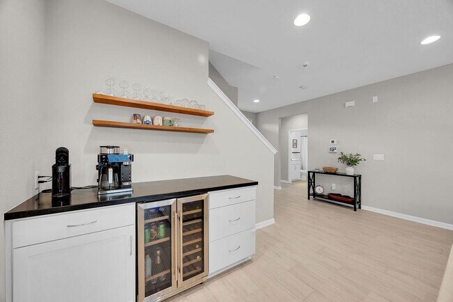 Building Photo - 161 Goldcrest Wy