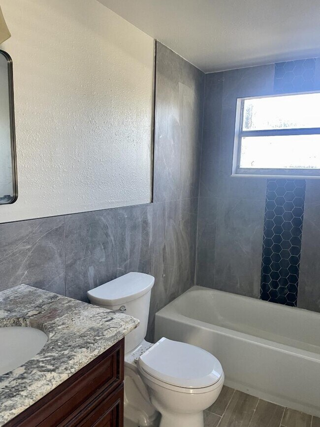 Building Photo - 1210 E 138th Ave