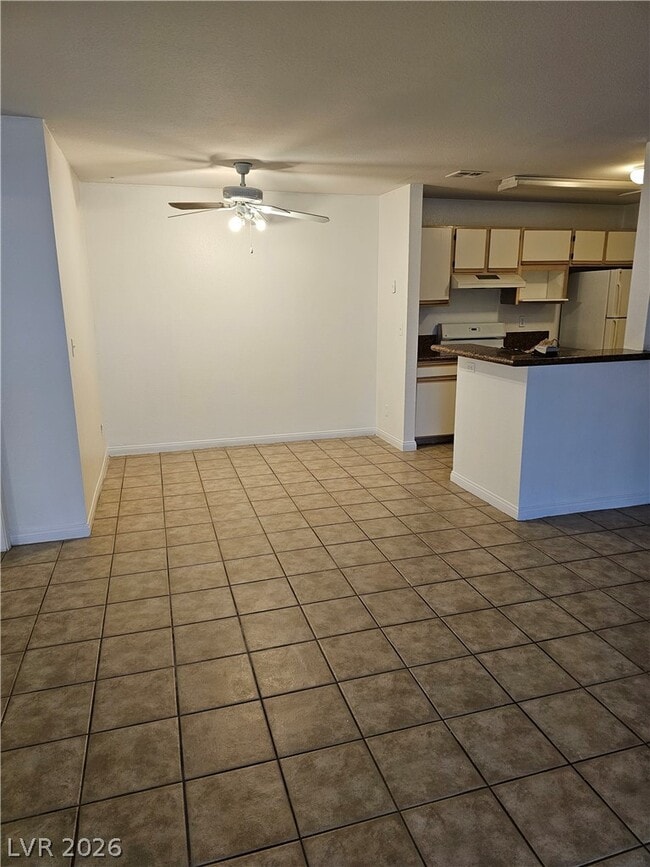 Building Photo - 2200 S Fort Apache Rd