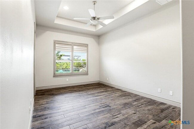 Building Photo - 2447 Wallaby Cir