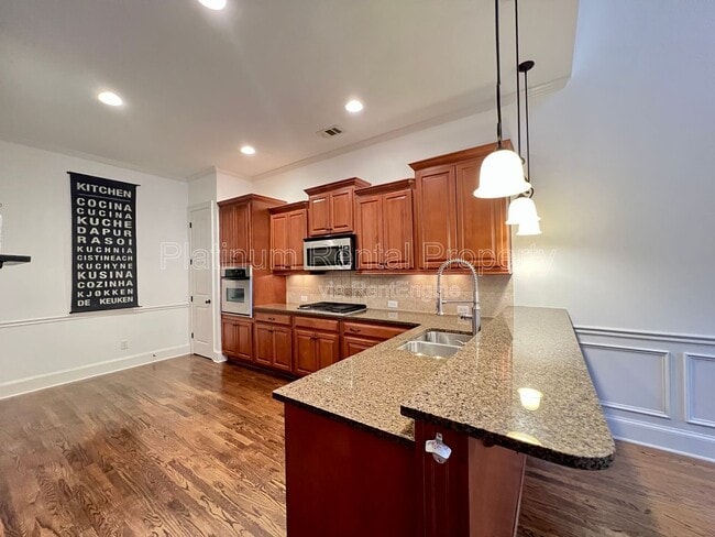 Building Photo - 6425 Bennington Bluff Ct