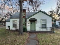 Building Photo - 2301 Bullington St