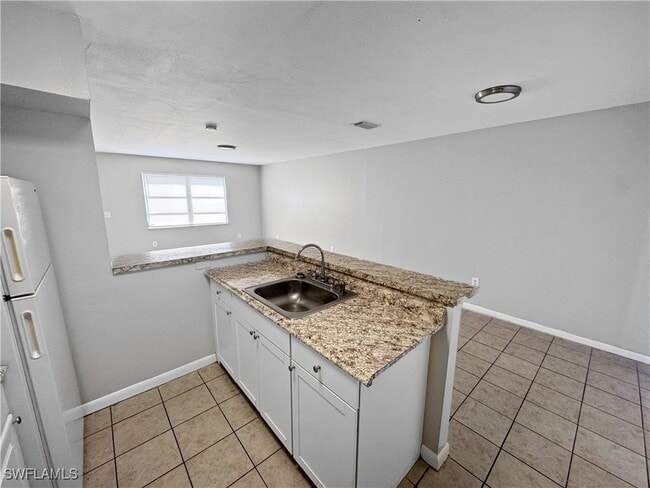Building Photo - 6635 Warwick Cir