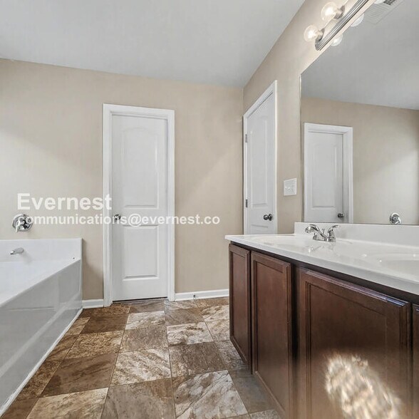 Building Photo - 1578 Onalee Dr