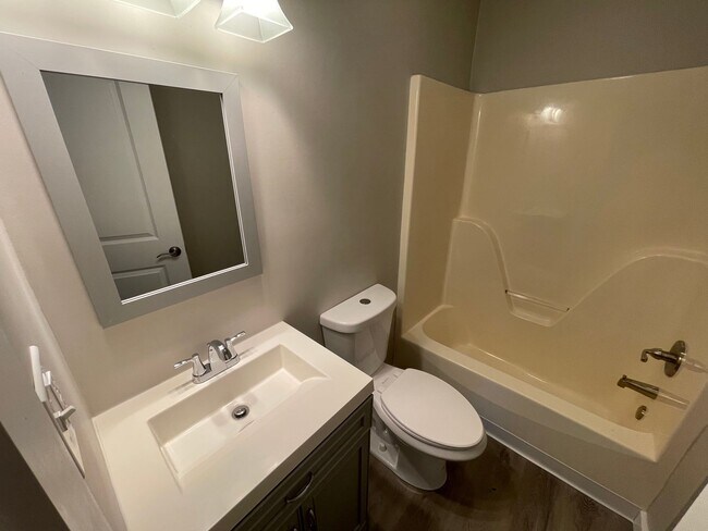 Building Photo - Price lowered!  2bd/1ba Renovated Home with Back Deck