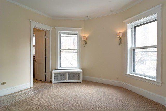 Building Photo - 533 W Diversey Pkwy