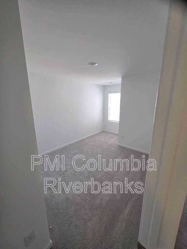 Building Photo - 559 Marcus Wy