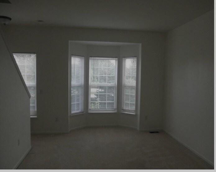 Building Photo - 44721 Ellery Ln