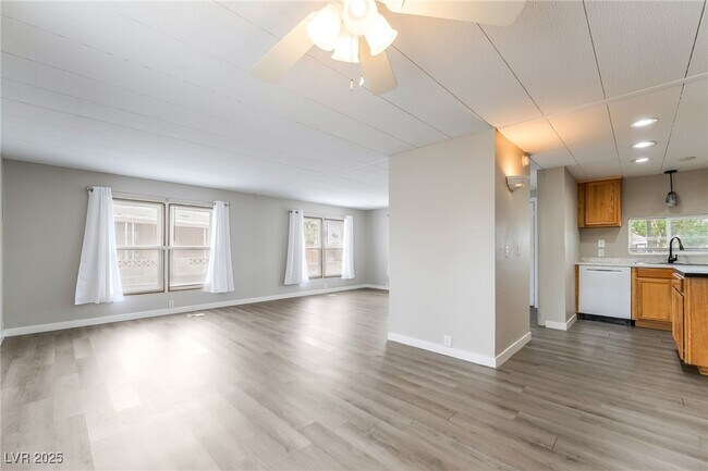 Building Photo - 2847 Mammoth Ct