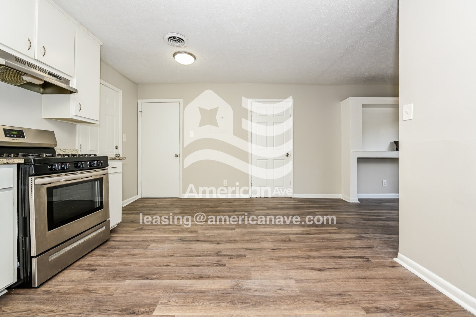 Building Photo - 4902 Gardiner Dr