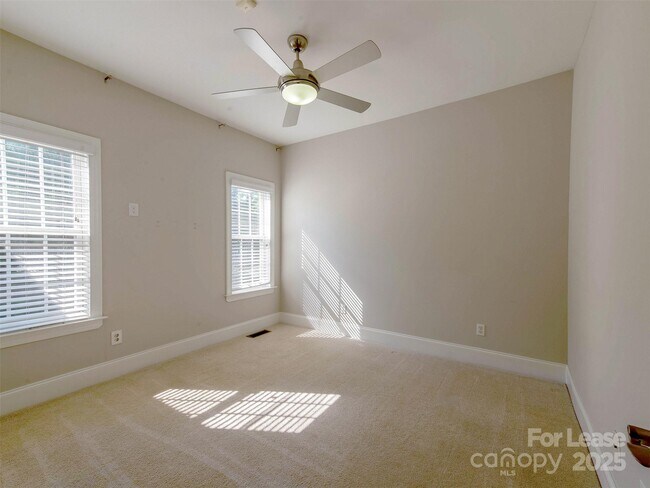 Building Photo - 1200 Mendenhall Ct