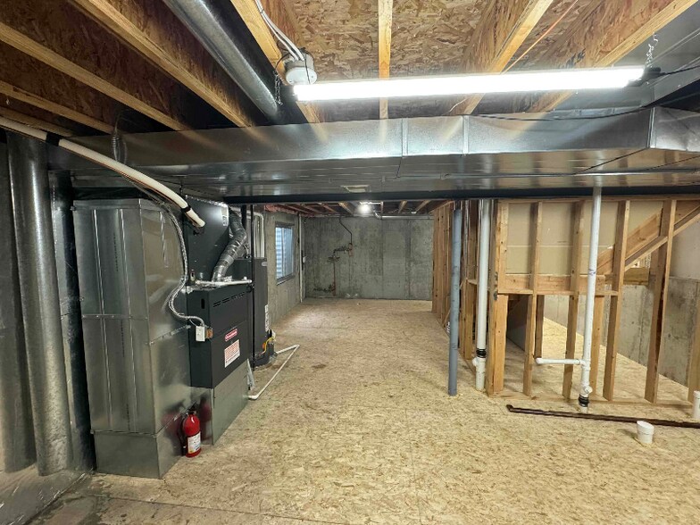 Building Photo - 4046 Stampede Dr