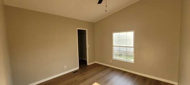 Building Photo - 114 Linda Sue Ln