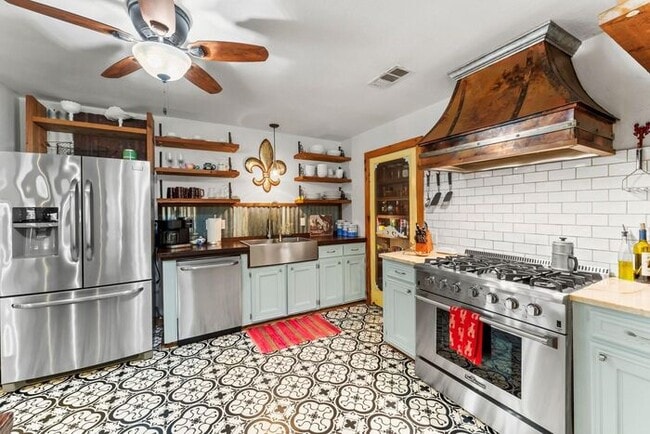 Building Photo - Country Living Rental on 26+ Acres!