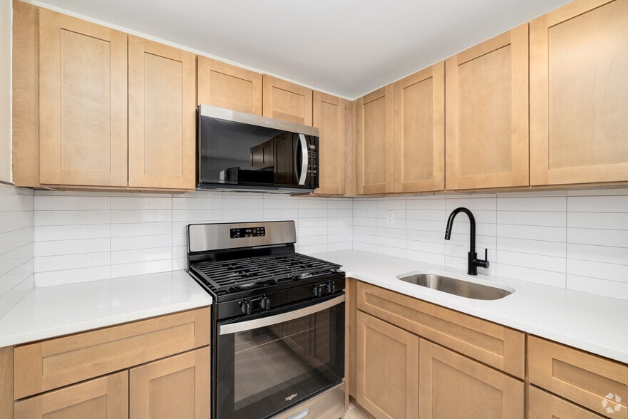 Primary Photo - Tyson Arms Apartments