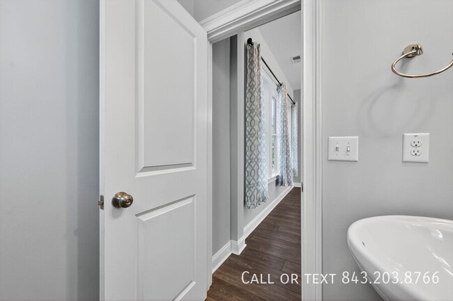 Building Photo - 133 Alder Cir