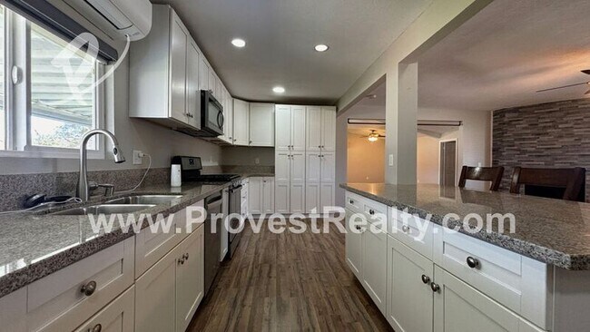 Building Photo - 16028 Venango Rd