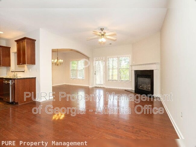 Building Photo - 5905 Oakbrook Lake Ct