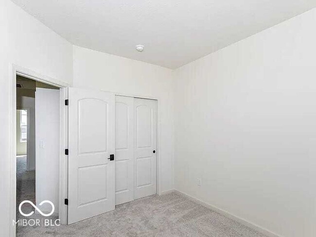 Building Photo - 1740 Blenker Dr