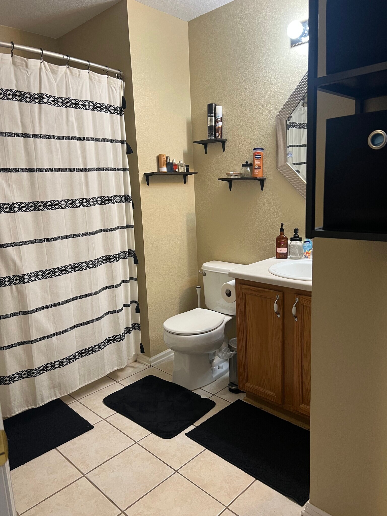 Building Photo - 7803 S Kalispell Ct