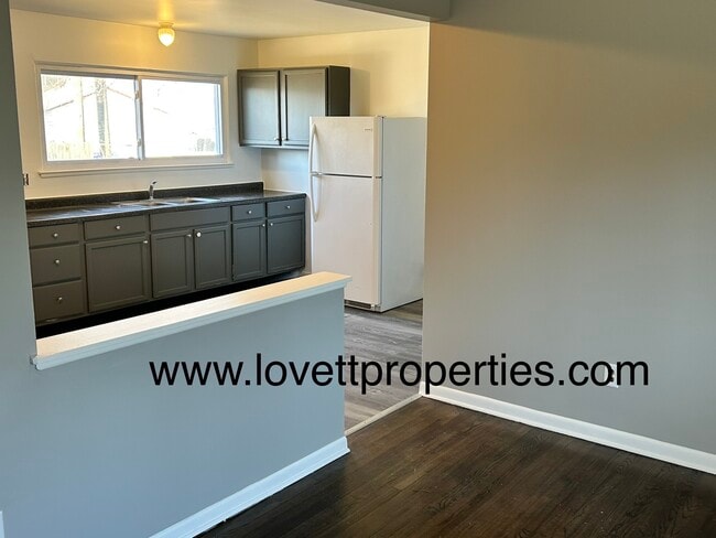 Building Photo - 17221 New York St