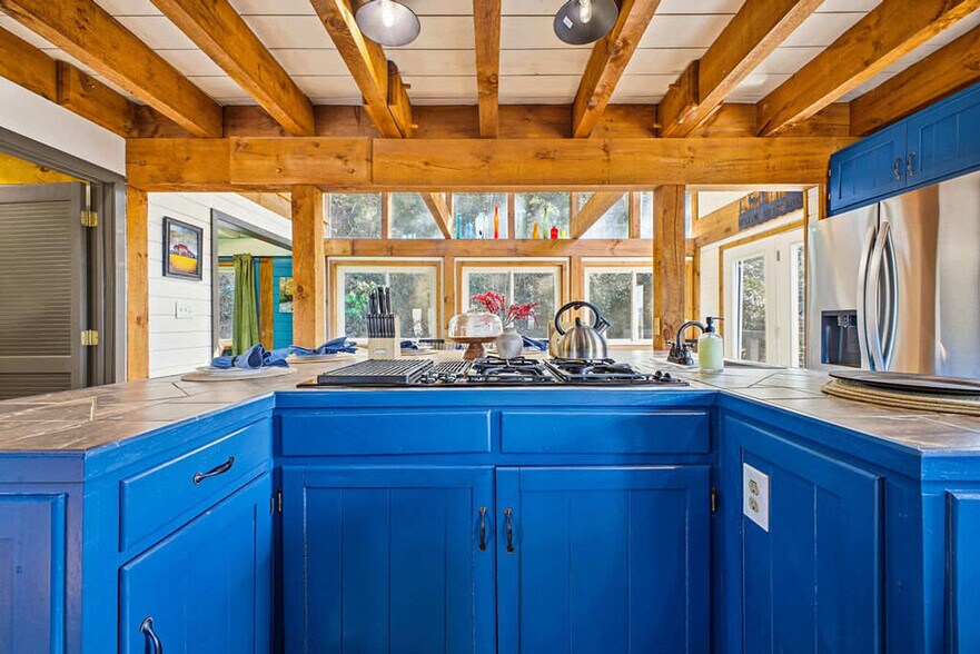 Building Photo - 140 Camby Dr