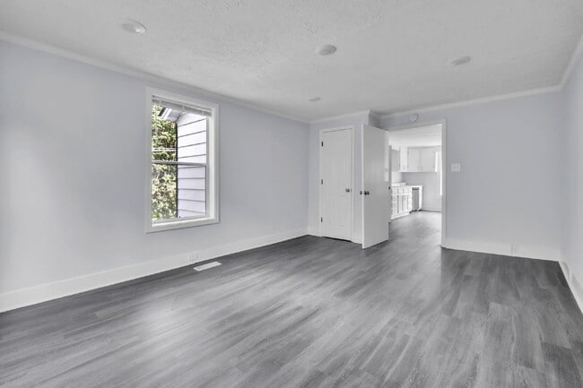 Building Photo - Updated 2-Bedroom Mill Home in Anderson, S...