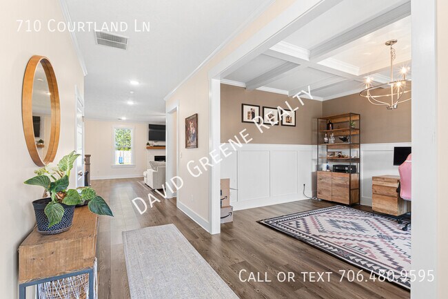 Building Photo - 710 Courtland Ln