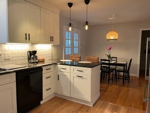 Building Photo - Warrenton