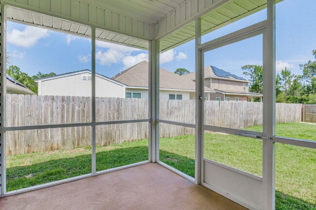 Building Photo - Welcome to this exquisite 4-bedroom, 2-bat...