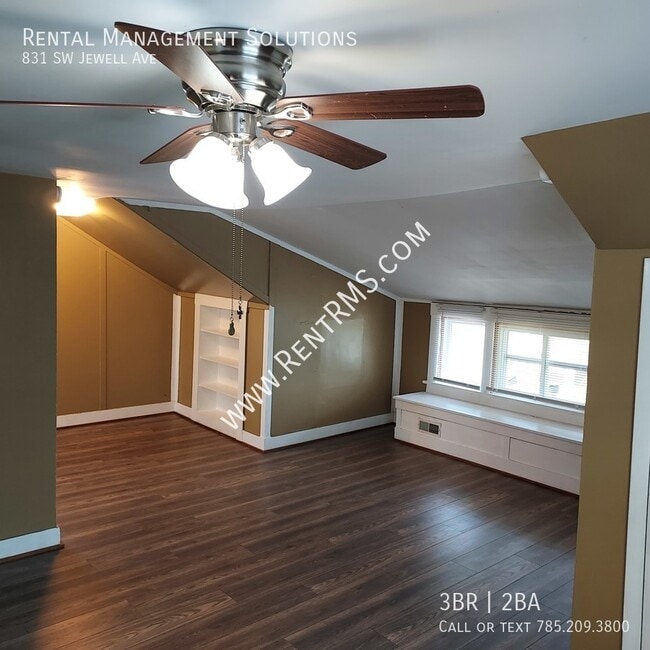Building Photo - 831 SW Jewell Ave