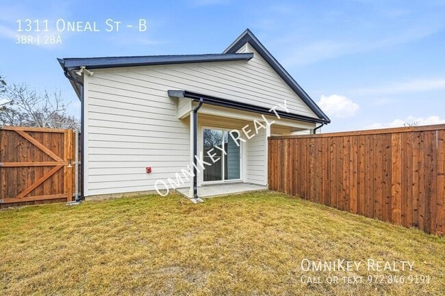 Building Photo - 1311 Oneal St