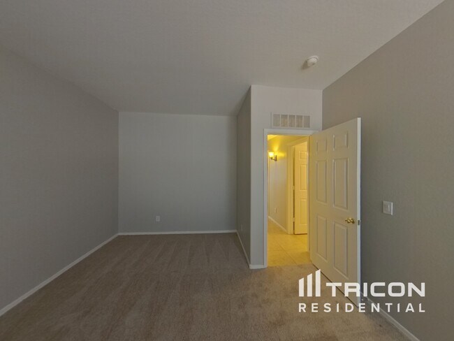 Building Photo - 17679 N Avelino Dr