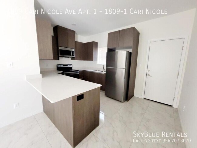 Building Photo - 1809 Cari Nicole Ave