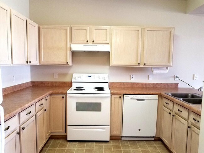 Building Photo - 4752 S Forest Point Blvd