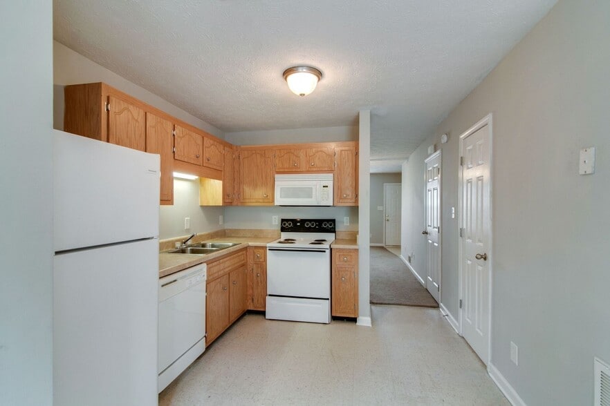 Building Photo - 809 Oak Arbor Ct