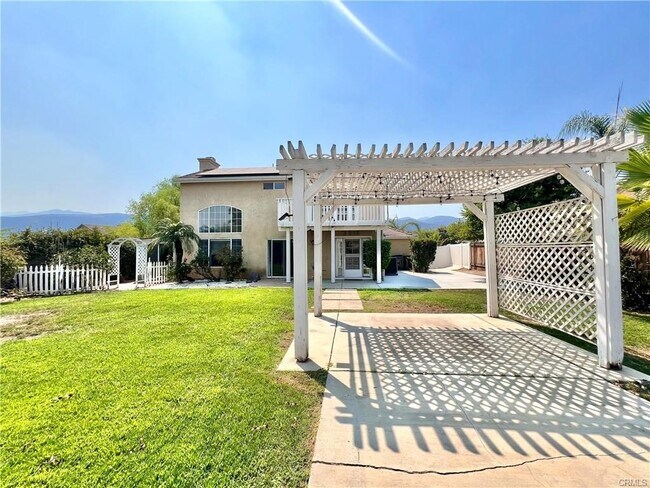Building Photo - 3795 Plantation Cir