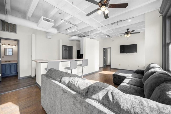 Building Photo - 32 Peachtree St NW