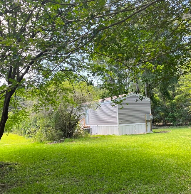 Building Photo - Single Family Manufactured Home