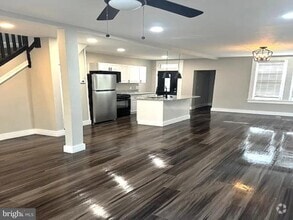 Building Photo - 3617 W Garrison Ave